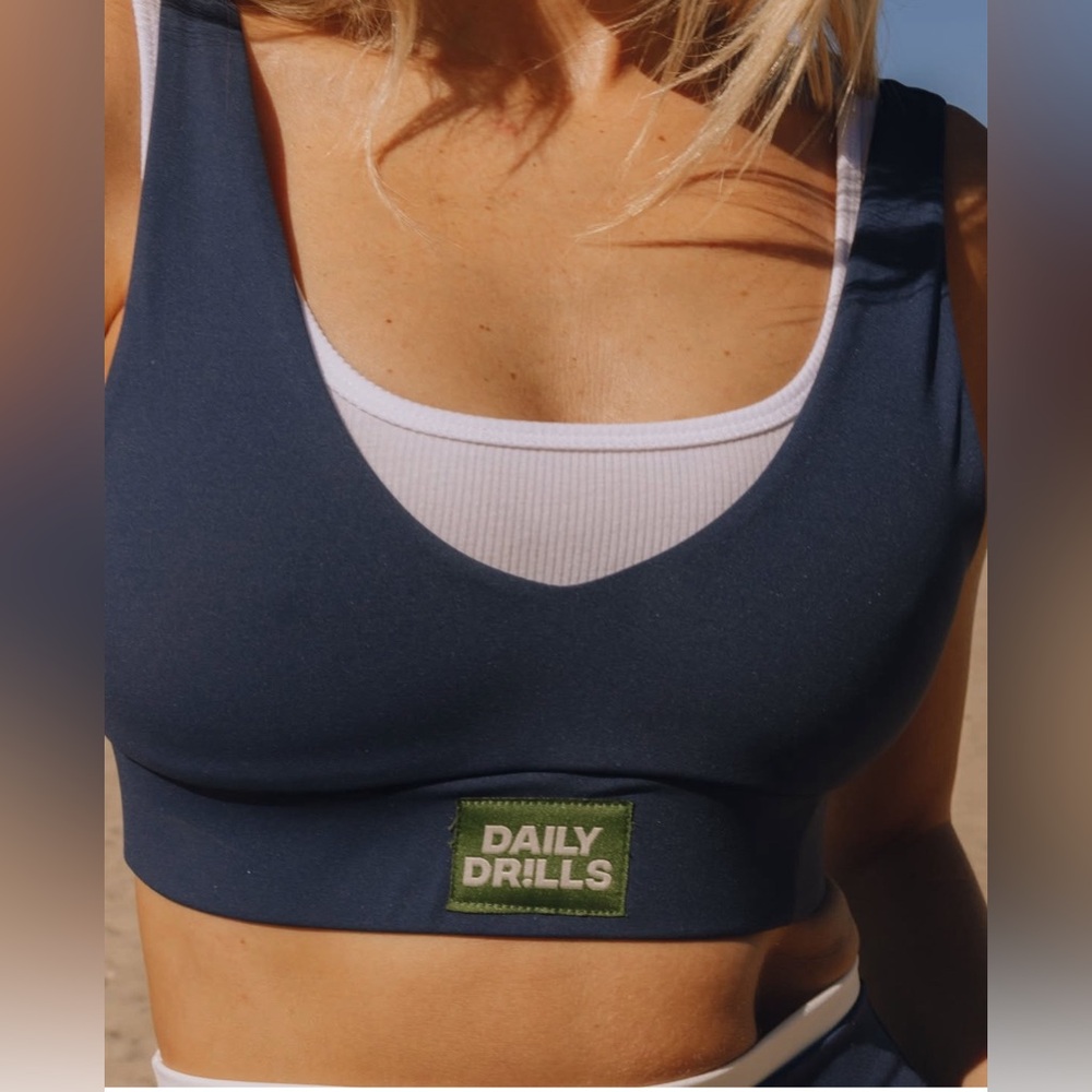 NWT Daily Drills Navy Layered Active Set, size small in both